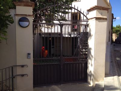 Portails 31/08/2012 — FABRA JM Perpignan